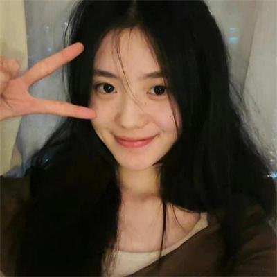 怪物少女妮莫娜